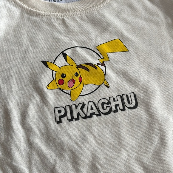 ZARA PIKACHU POKÉMON™ T-SHIRT Kids Ecru Cream Cotton Graphic Tee NWT Size 9 - 10 - Picture 3 of 11